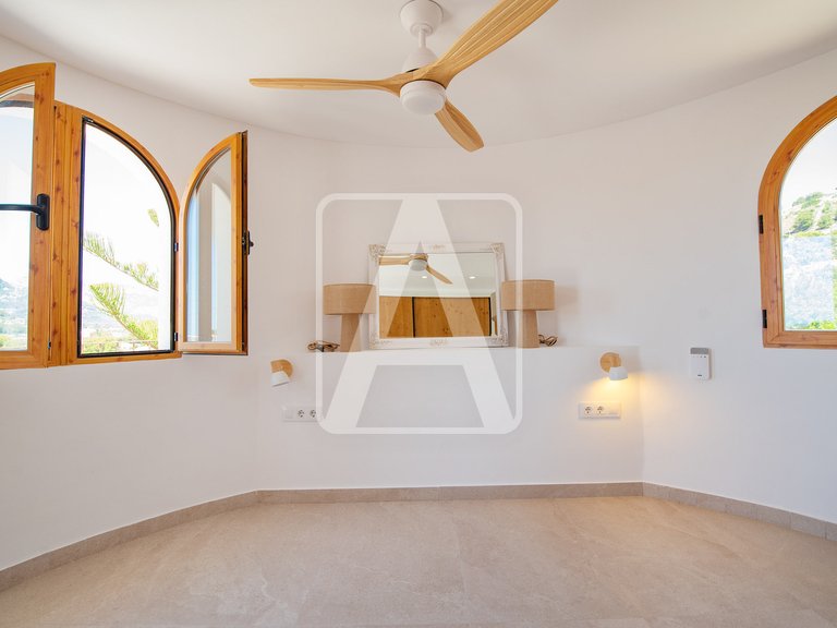 Villa for Sale in Calpe, Alicante 36