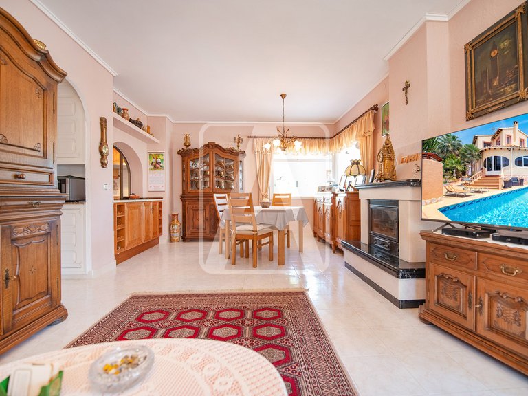 Villa for Sale in Benissa, Alicante 13