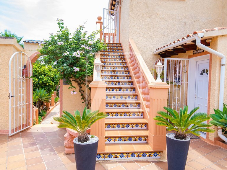 Villa for Sale in Benissa, Alicante 38