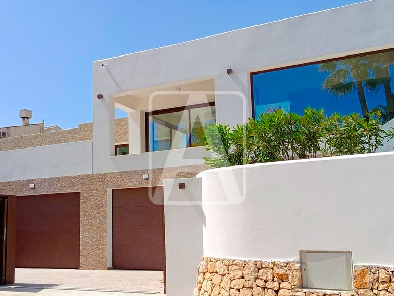 Villa for Sale in Moraira, Alicante 32