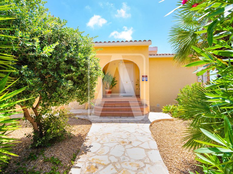Villa for Sale in Calpe, Alicante 31