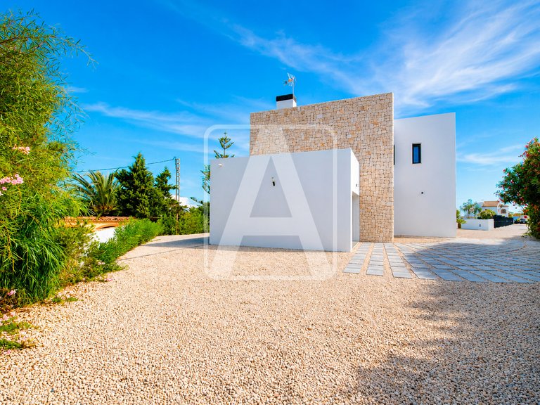 Villa for Sale in Benissa, Alicante 36