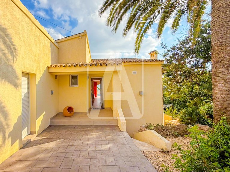 Villa for Sale in Calpe, Alicante 26
