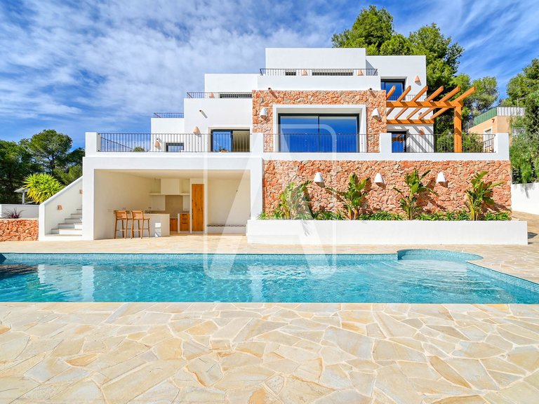 Villa for Sale in Moraira, Alicante 2