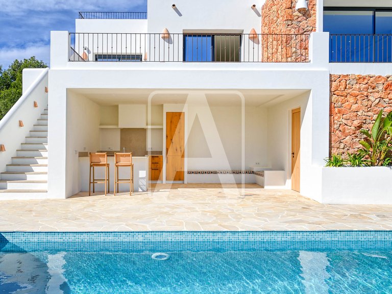Villa for Sale in Moraira, Alicante 3