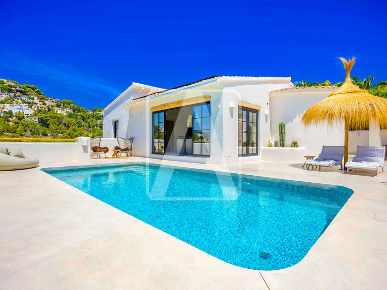 Villa for Sale in Benissa, Alicante 2