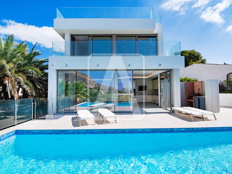 Villa for Sale in Calpe, Alicante 1