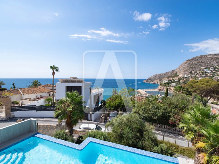 Villa for Sale in Calpe, Alicante 2