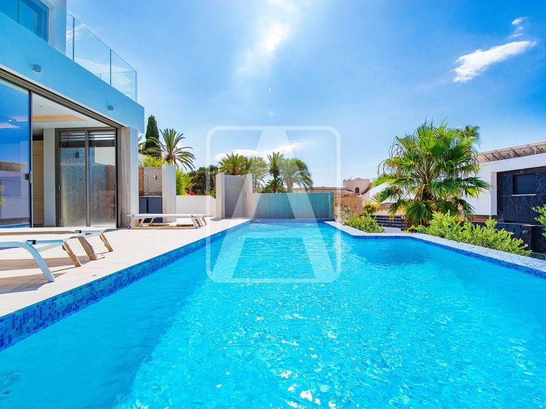 Villa for Sale in Calpe, Alicante 33