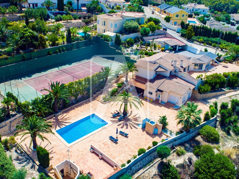 Villa for Sale in Calpe, Alicante 1