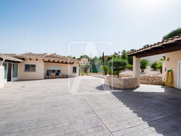 Villa for Sale in Calpe, Alicante 2