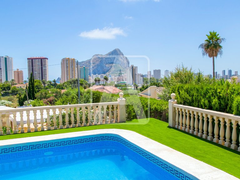 Villa for Sale in Calpe, Alicante 2
