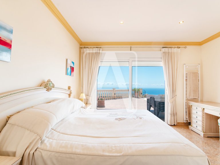 Villa for Sale in Moraira, Alicante 21
