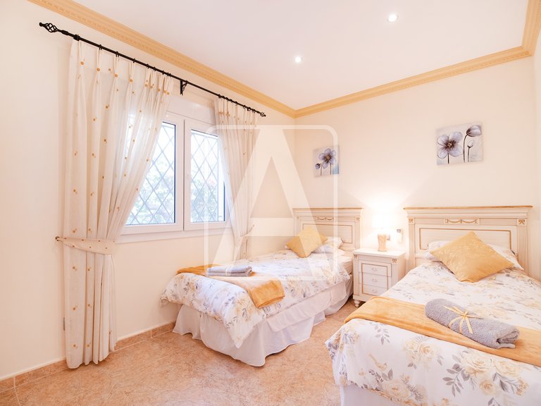 Villa for Sale in Moraira, Alicante 37