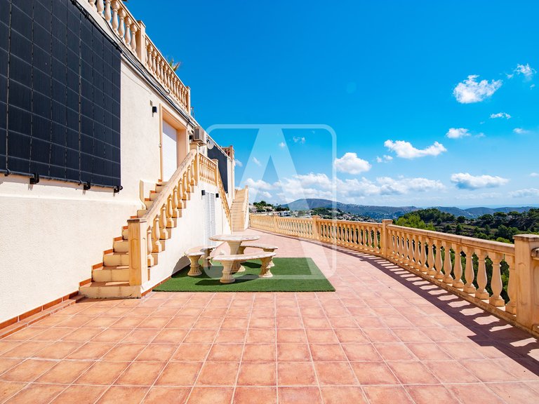 Villa for Sale in Moraira, Alicante 40