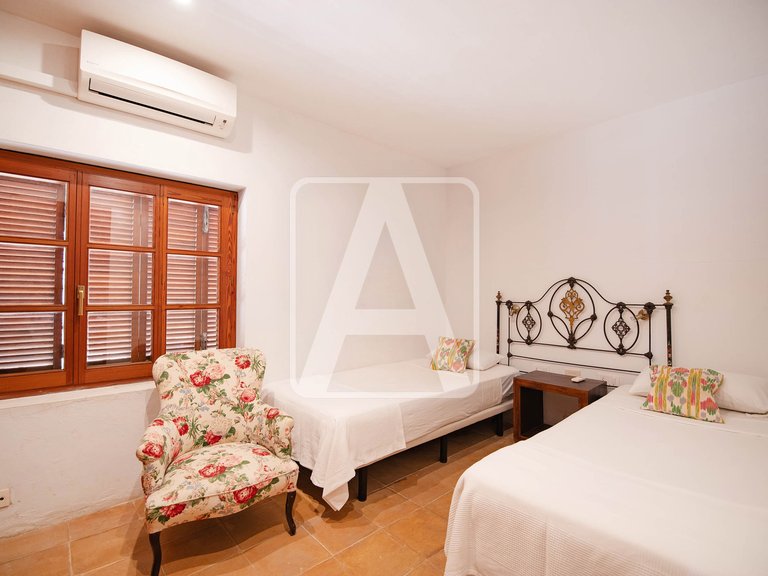 Villa for Sale in Moraira, Alicante 24