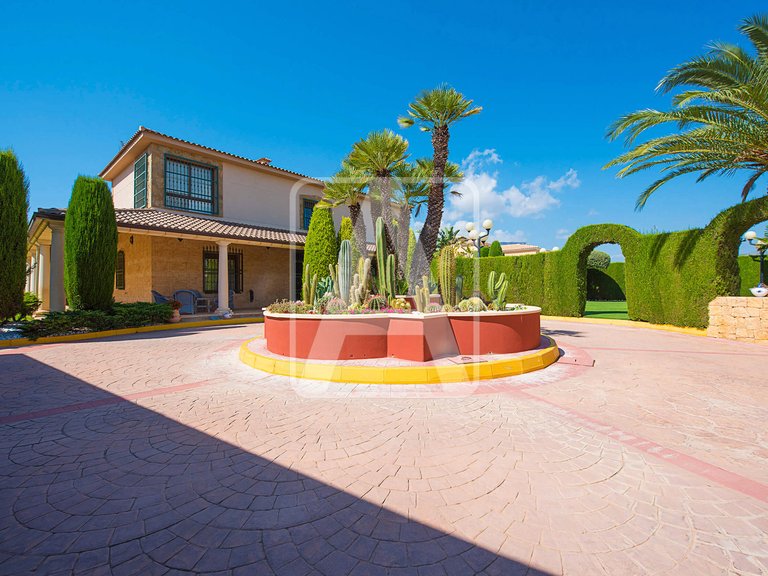 Villa for Sale in Calpe, Alicante 3