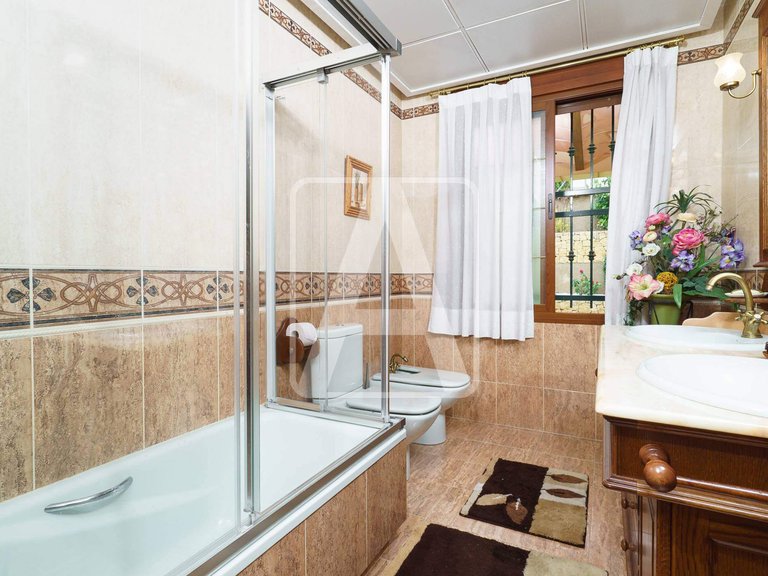 Villa for Sale in Calpe, Alicante 30