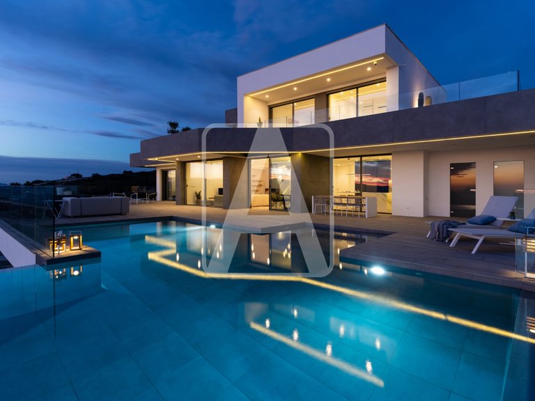 Villa for Sale in Benitachell, Alicante 1