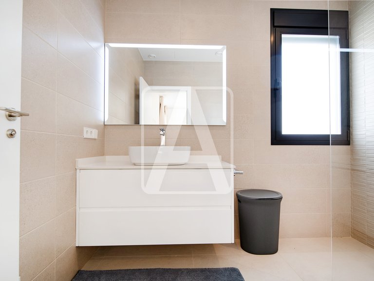 Villa for Sale in Calpe, Alicante 28