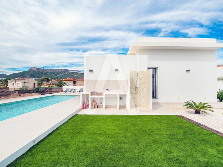 Villa for Sale in Calpe, Alicante 3