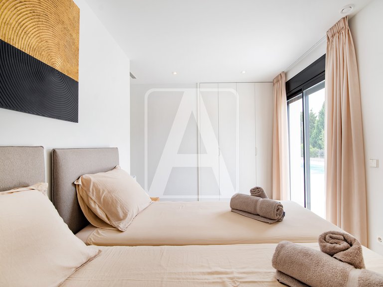 Villa for Sale in Calpe, Alicante 31