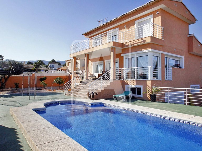Villa for Sale in Calpe, Alicante 1