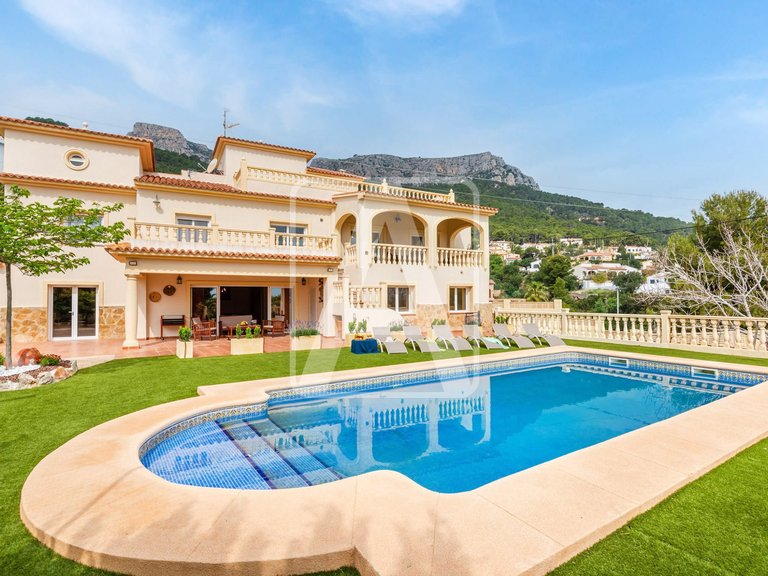 Villa for Sale in Calpe, Alicante 1