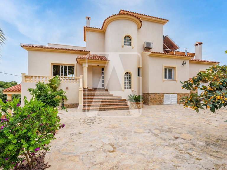 Villa for Sale in Calpe, Alicante 20