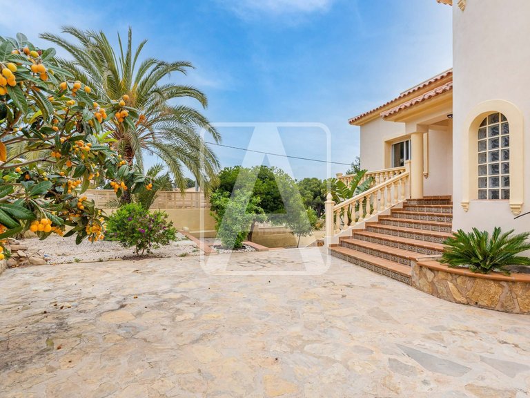 Villa for Sale in Calpe, Alicante 36