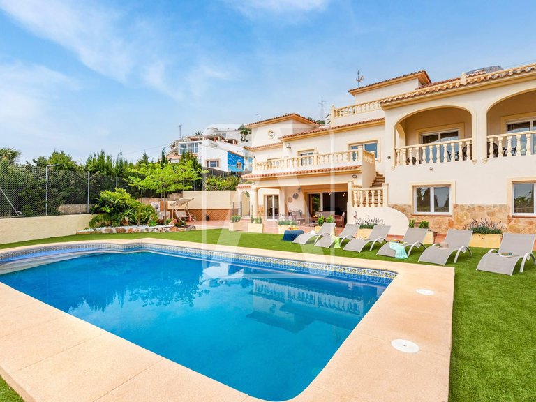 Villa for Sale in Calpe, Alicante 38