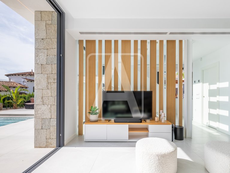 Villa for Sale in Benissa, Alicante 11