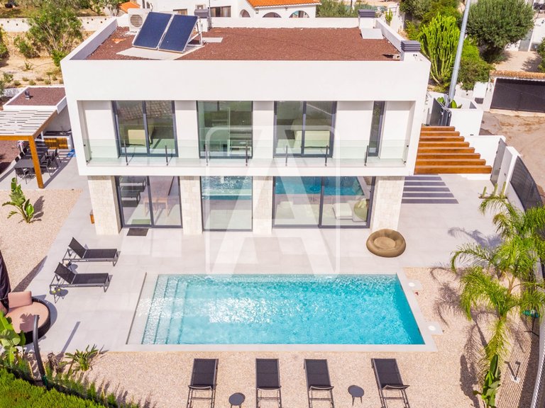 Villa for Sale in Benissa, Alicante 36