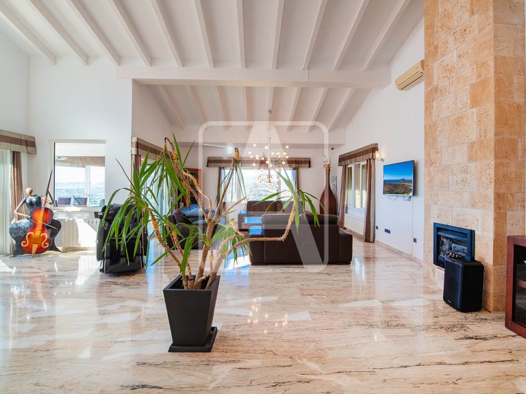 Villa for Sale in Moraira, Alicante 12