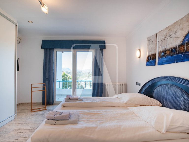 Villa for Sale in Moraira, Alicante 20