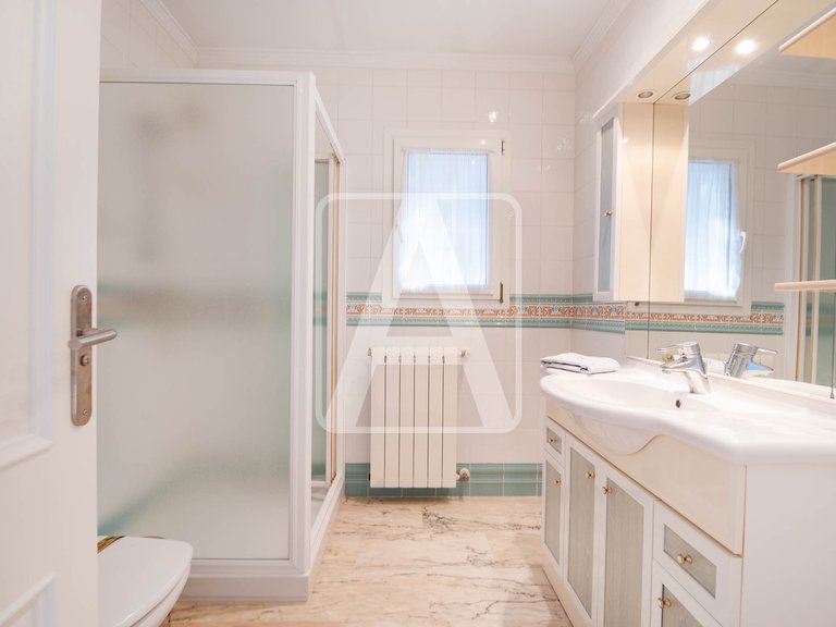 Villa for Sale in Moraira, Alicante 33