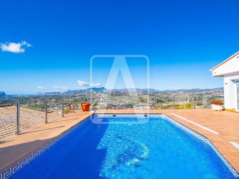 Villa for Sale in Moraira, Alicante 35