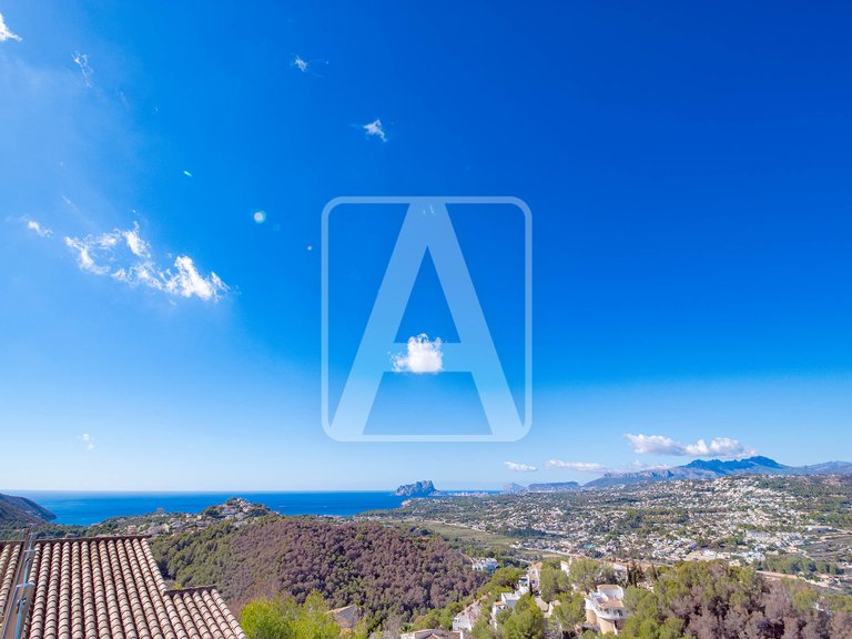 Villa for Sale in Moraira, Alicante 36