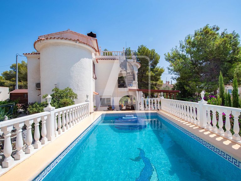 Villa for Sale in Benissa, Alicante 28