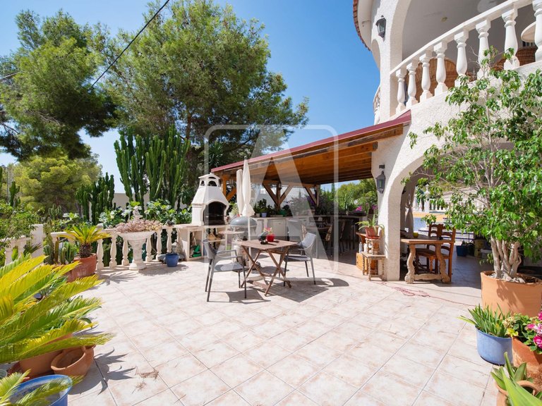 Villa for Sale in Benissa, Alicante 41