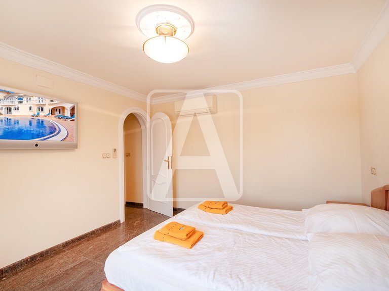 Villa for Sale in Benissa, Alicante 43