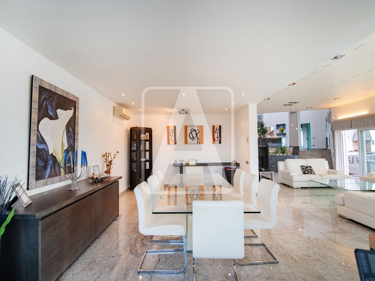 Villa for Sale in Moraira, Alicante 14