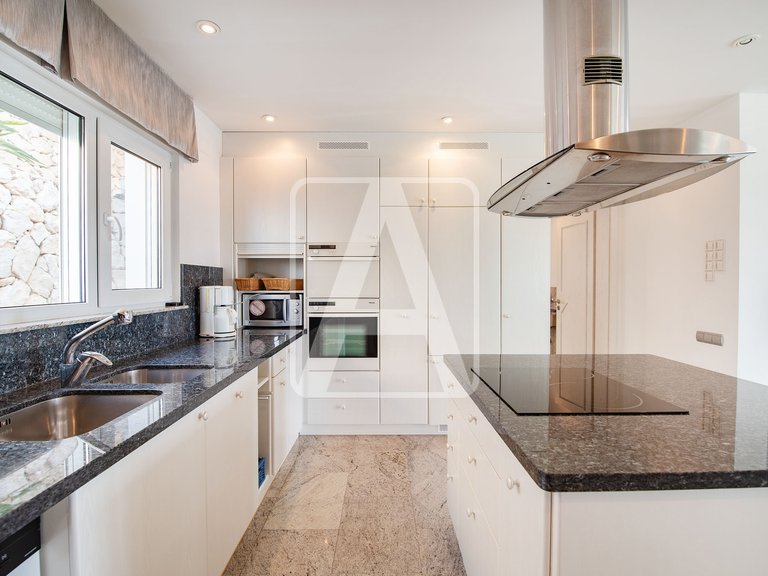 Villa for Sale in Moraira, Alicante 16