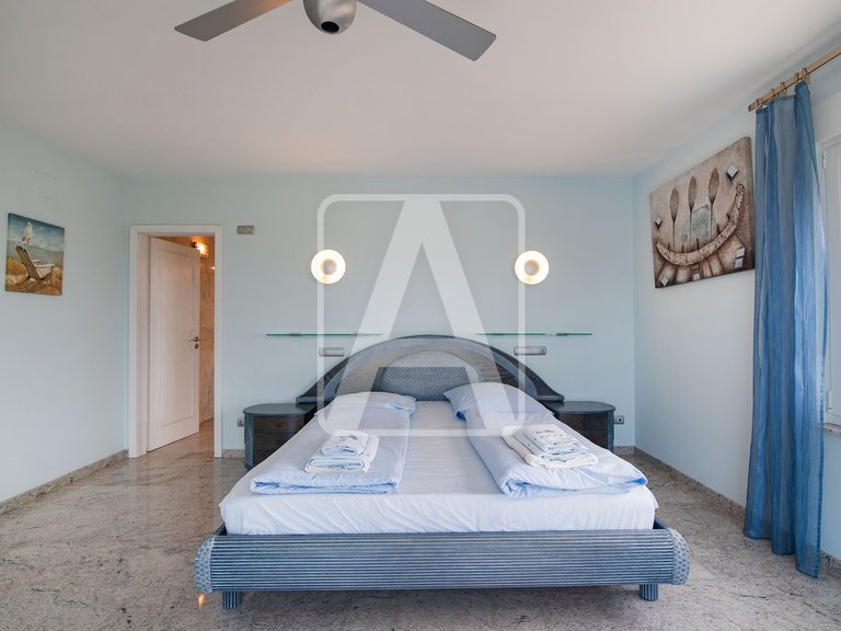 Villa for Sale in Moraira, Alicante 25