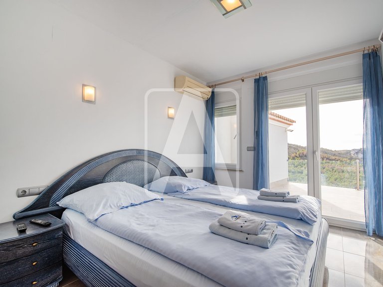 Villa for Sale in Moraira, Alicante 34