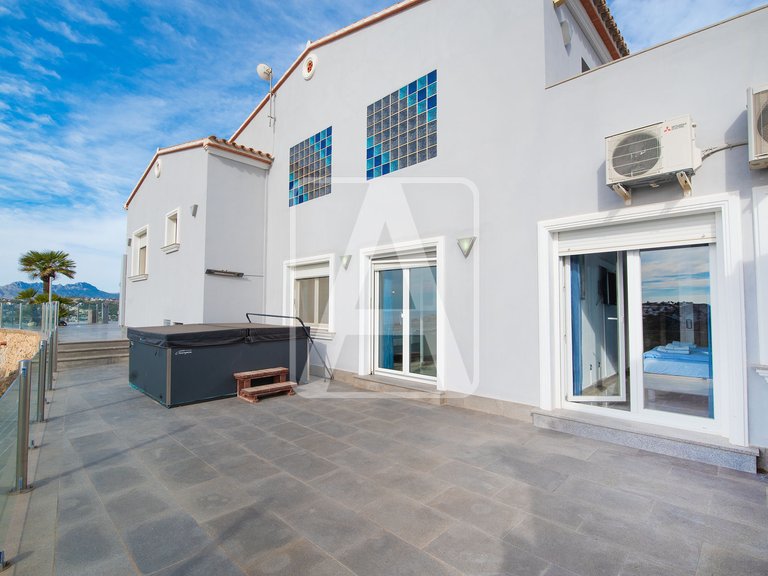 Villa for Sale in Moraira, Alicante 39