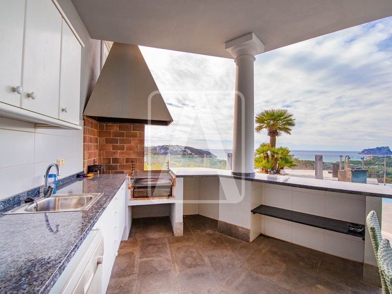 Villa for Sale in Moraira, Alicante 4