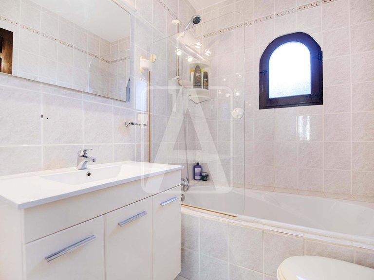 Villa for Sale in Moraira, Alicante 16