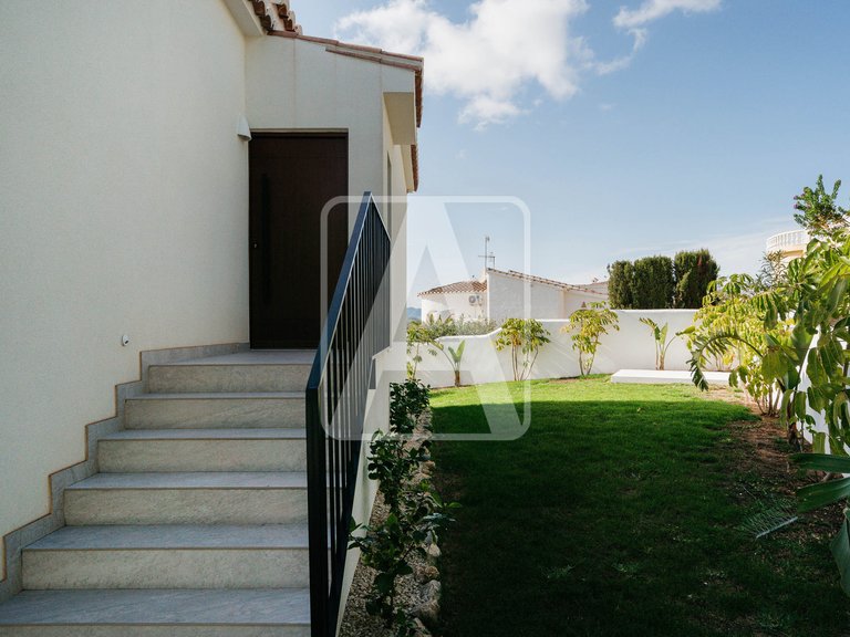 Villa for Sale in Benitachell, Alicante 38