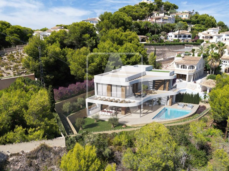 Villa for Sale in Moraira, Alicante 3